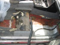 IMG_9595 Beifahrer Fussraum nach Reinigung.