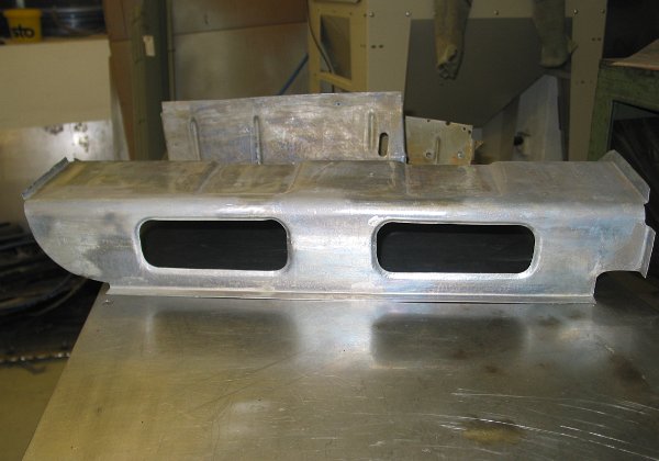 Wiederaufbau linke Sitztraverse