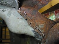 IMG_0841 Vorsichtiges Auftrennen der 3-fach Verbindung Spritzwand oben.