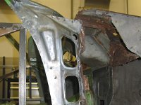 IMG_0837 Löcher zugeschweißt und weiter entrostet.