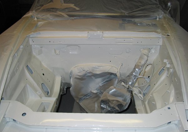 Lackierung Motorraum